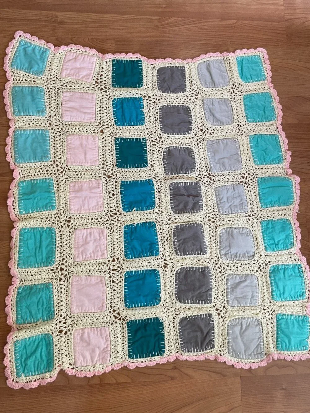 VTG Handmade Crotchet & Scrappy Patchwork Patch Double Sided Blanket, Baby Girl - Picture 5 of 15